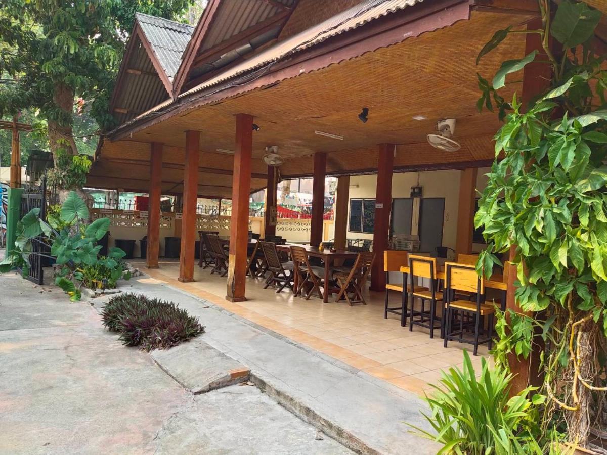 The Shire Guesthouse Chiang Mai Exterior foto